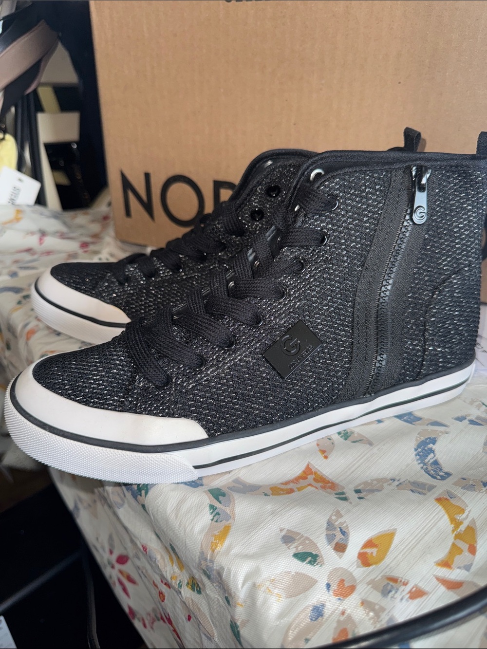 NEW GBG LOS ANGELES Black High-Top Knit Sneakers w/ silver with Side Zipper